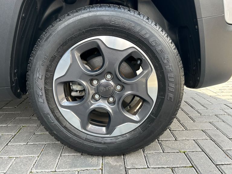 Jeep Renegade 1.8 4x2 Flex 16V Aut.