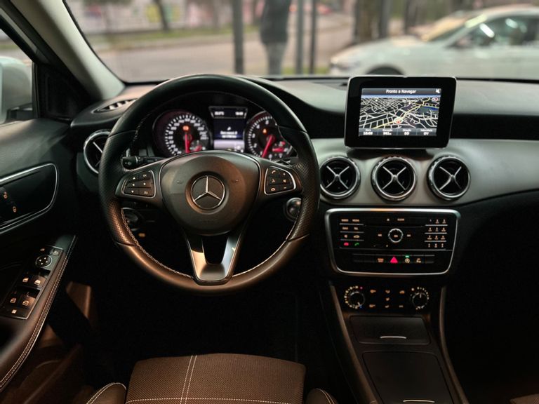 Mercedes GLA 200 Advance 1.6/1.6 TB 16V Flex Aut.