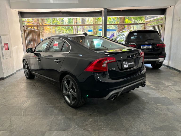 Volvo S60 T-6 R-DESIGN 3.0 AWD 4p