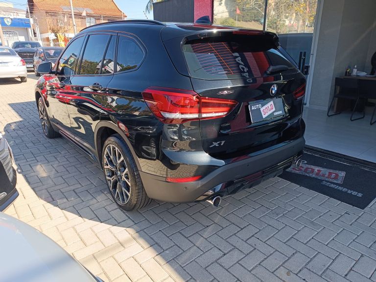 BMW X1 SDRIVE 20i X-Line 2.0 TB Active Flex