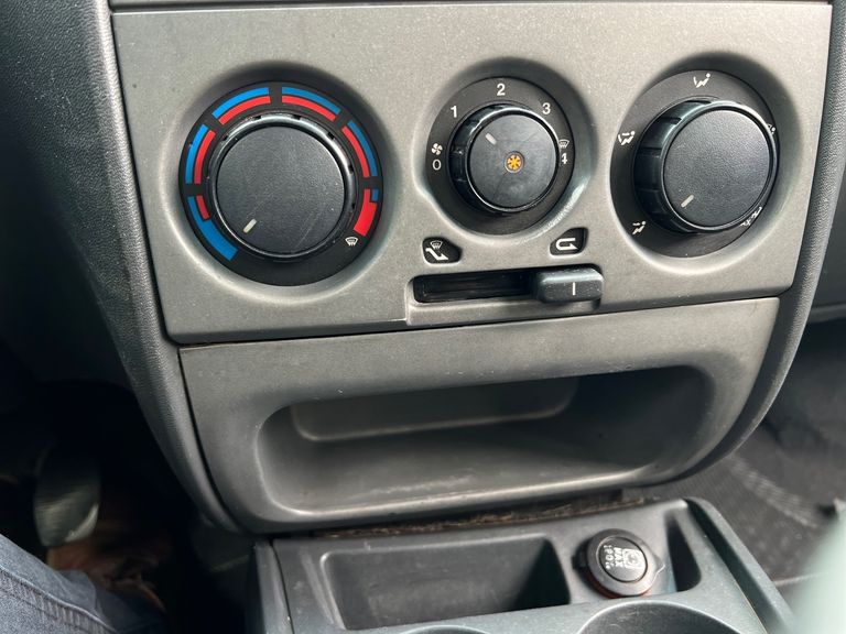 Fiat Strada Adventure1.8/ 1.8 LOCKER Flex CD