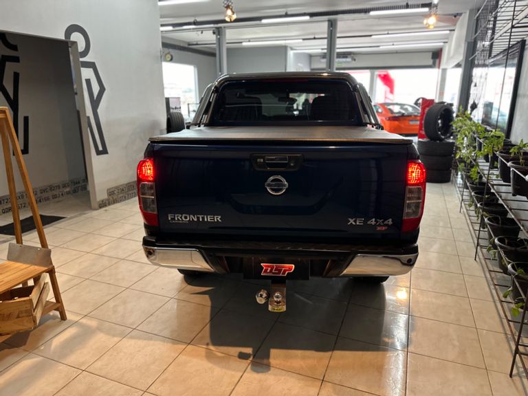 Nissan Frontier XE CD 4x4 2.3 Bi-TB Diesel Aut.