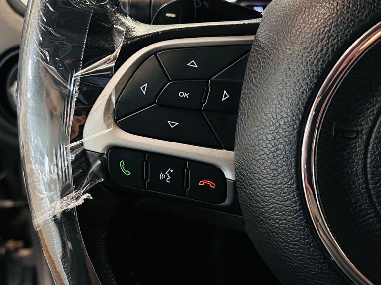 Jeep Renegade Longitude 1.8 4x2 Flex 16V Aut.