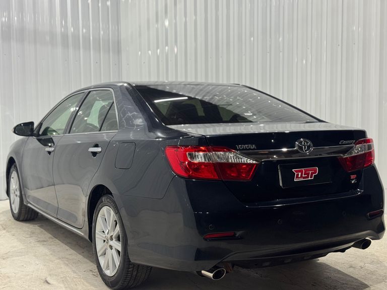 Toyota Camry XLE 3.5 24V Aut.