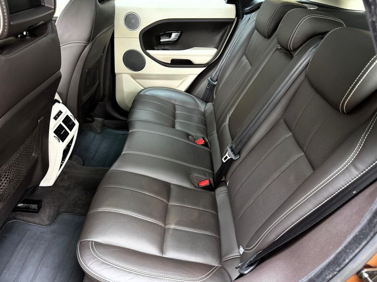 Land Rover Range R.EVOQUE Prestige Tech 2.0 Aut 5p