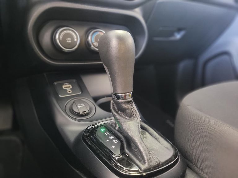 Fiat Toro Freedom 1.8 16V Flex Aut.