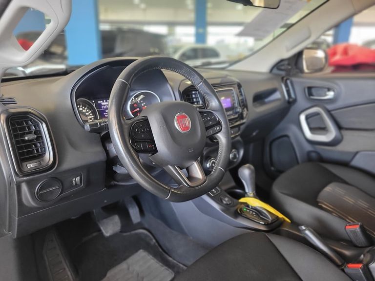 Fiat Toro Freedom 1.8 16V Flex Aut.