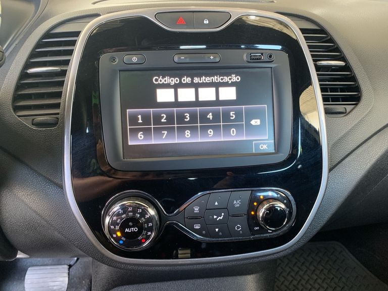 Renault CAPTUR Intense Bose 1.6 16V Flex 5p Aut.