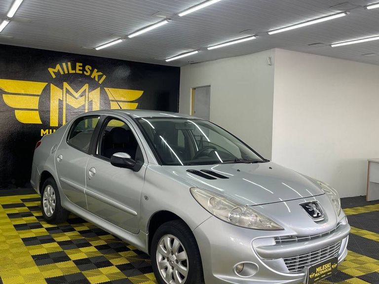 Peugeot 207 Sed. Passion XR Sport 1.4 Flex 8V 4p