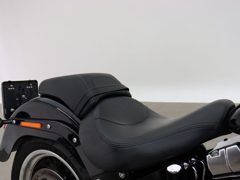 Harley FAT BOY LOW/ SPECIAL FLSTFB