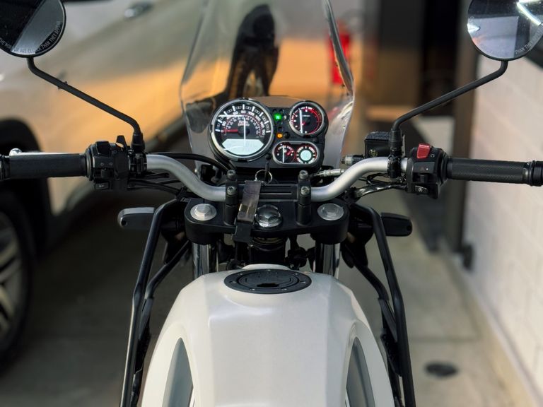 Royal Enfield Himalayan 411 EFI