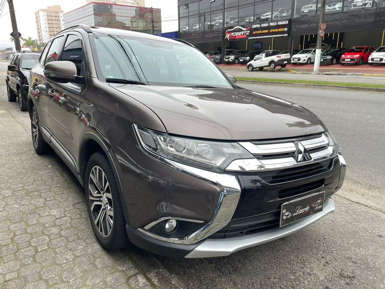 Mitsubishi OUTLANDER 2.0 16V 160cv Aut.