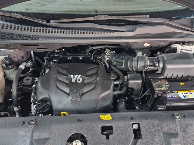 Kia Motors Carnival EX 3.5 V6 24V 276cv Aut.