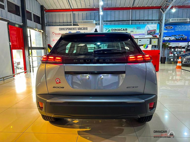 Peugeot 2008 Active 1.0 Turbo Flex 5p Aut.