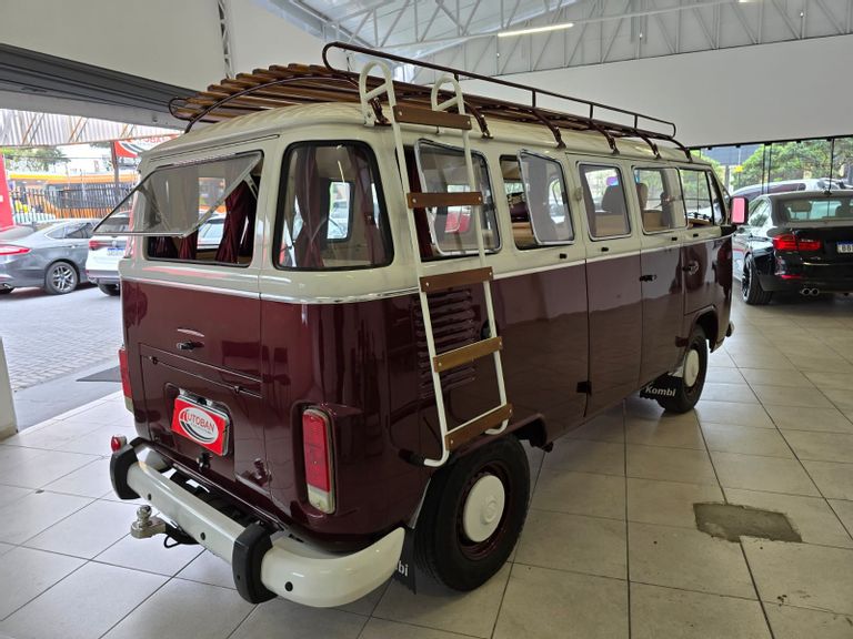 VolksWagen Kombi Standard/ Luxo/ Série Prata