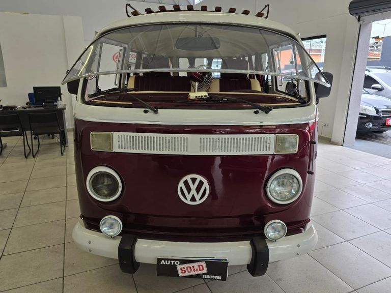 VolksWagen Kombi Standard/ Luxo/ Série Prata