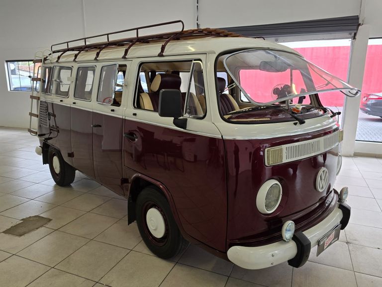 VolksWagen Kombi Standard/ Luxo/ Série Prata