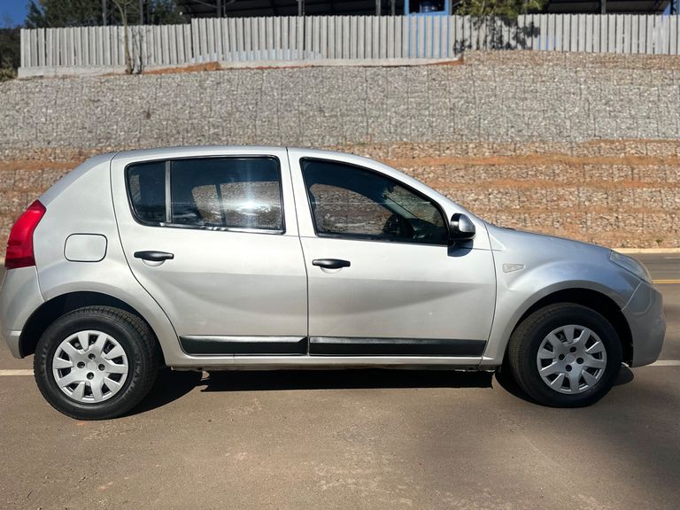Renault SANDERO Expression Hi-Flex 1.0 16V 5p