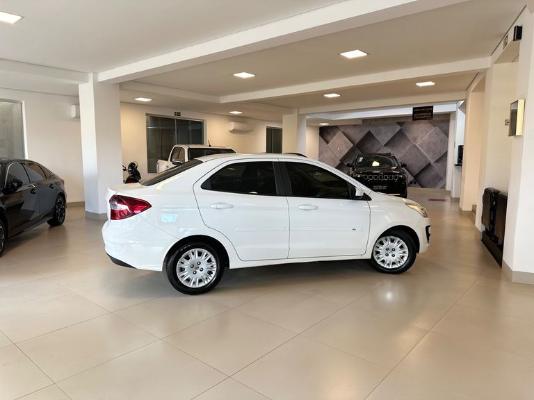 Ford Ka 1.5 Sedan SE 12V Flex 4p Aut.