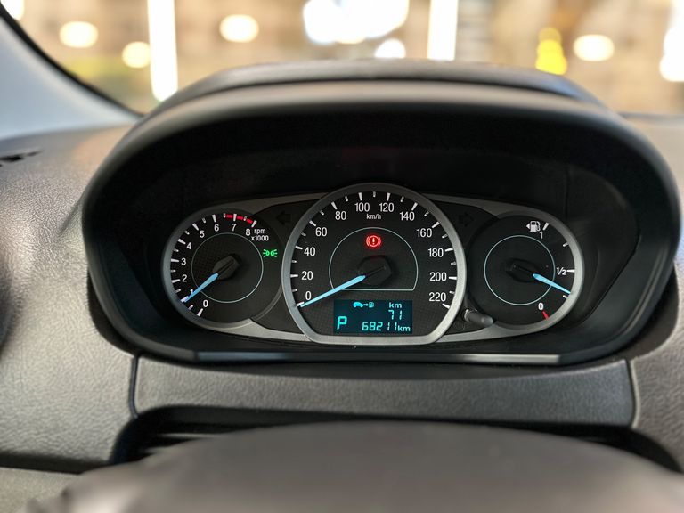 Ford Ka 1.5 Sedan SE 12V Flex 4p Aut.