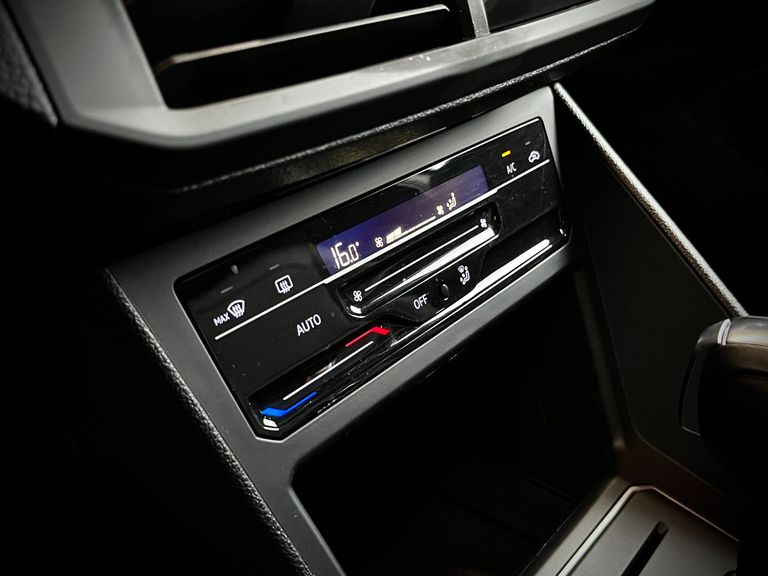 VolksWagen Nivus Highline 1.0 200 TSI Flex Aut.