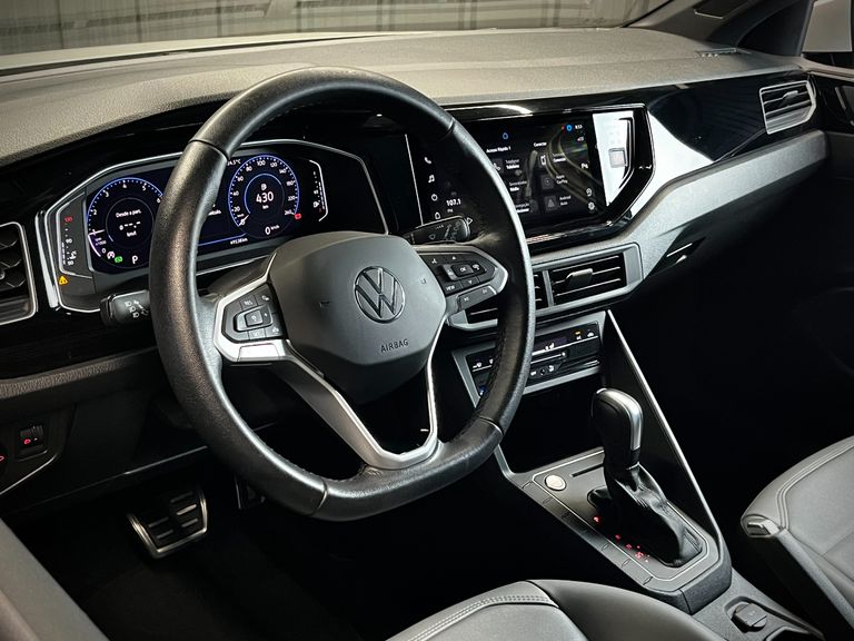 VolksWagen Nivus Highline 1.0 200 TSI Flex Aut.