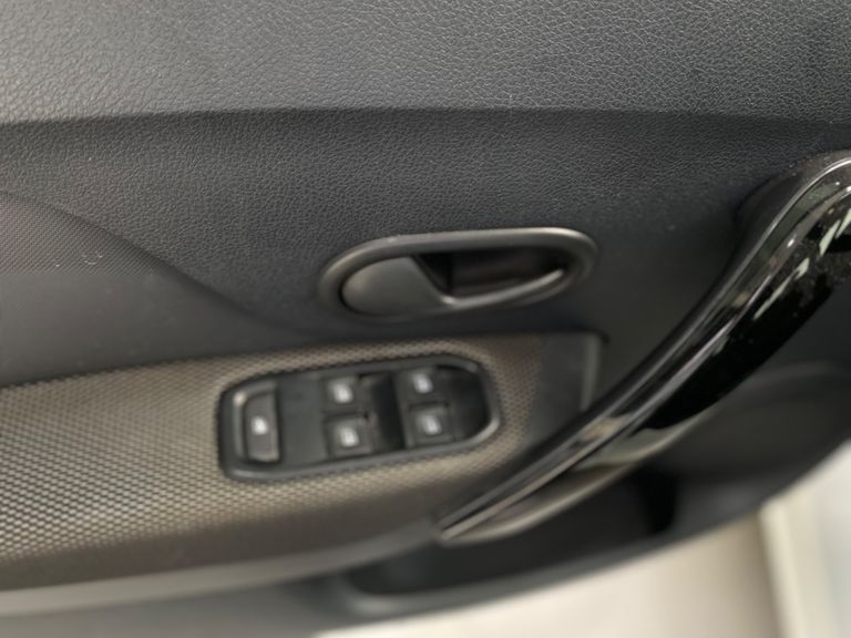 Renault LOGAN Life Flex 1.0 12V 4p Mec.