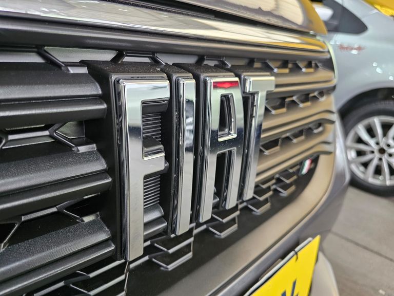 Fiat Strada Volcano 1.3 Flex 8V CD Aut.