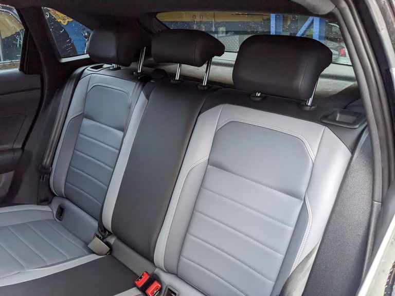 VolksWagen Nivus Highline 1.0 200 TSI Flex Aut.