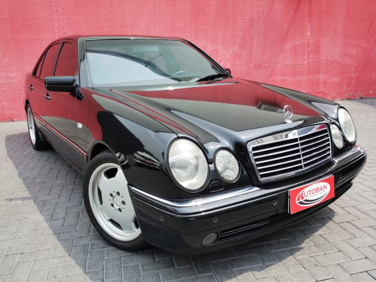 Mercedes E-55 AMG