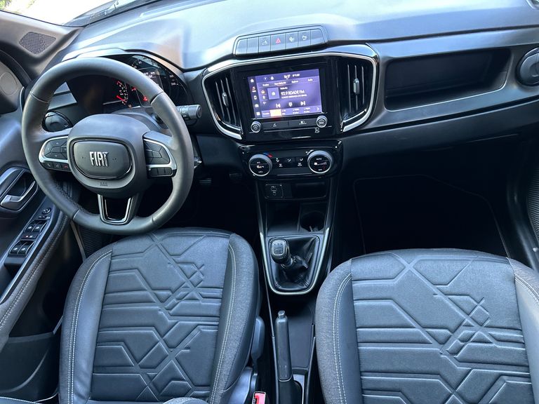 Fiat Strada Volcano 1.3 Flex 8V CD