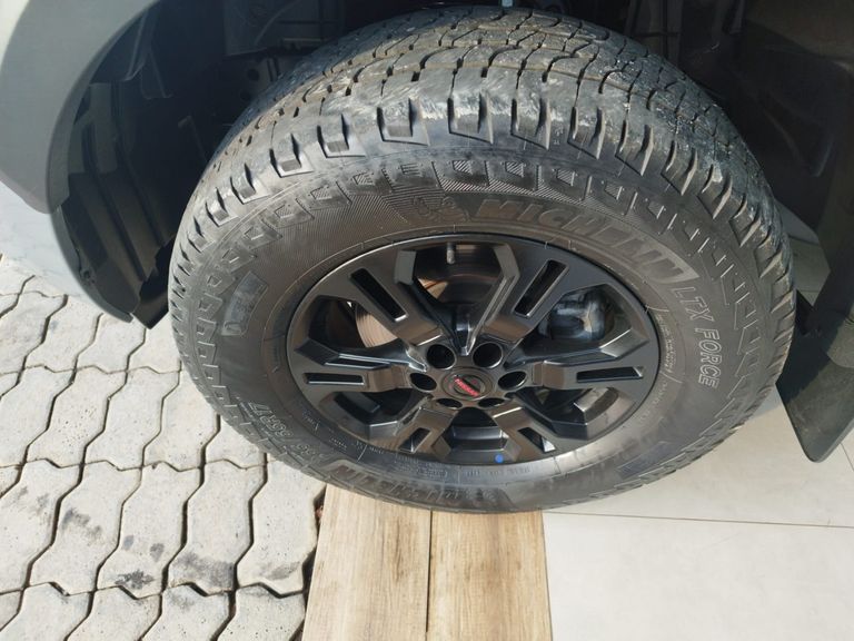 Nissan Frontier PRO4X CD 4x4 2.3 Bi-TB Die. Aut
