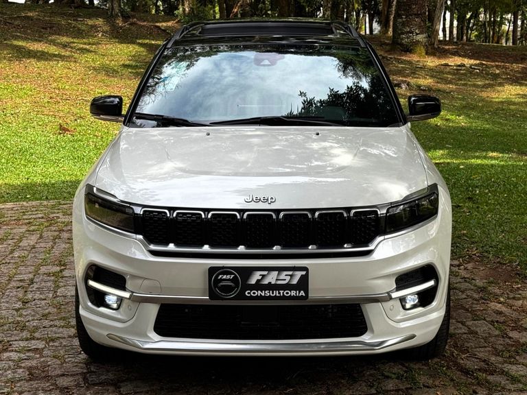 Jeep Commander Overland T270 1.3 TB Flex Aut.