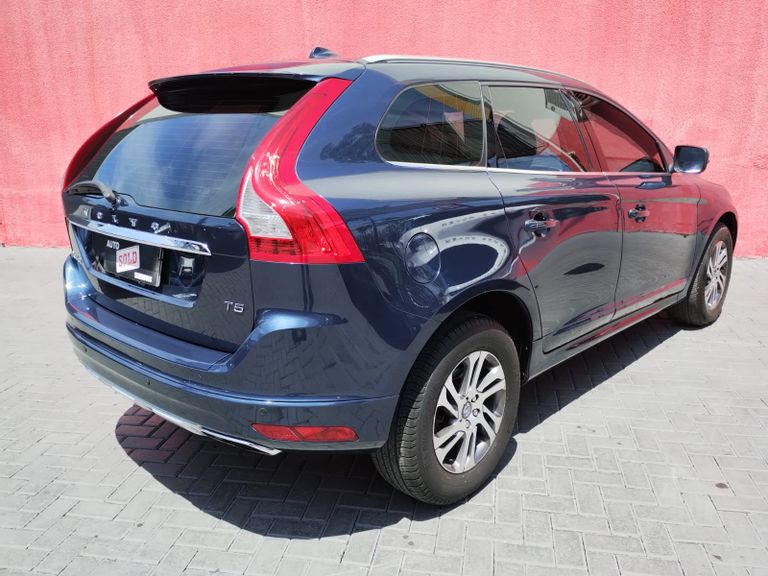 Volvo XC 60 2.0 T5  5p