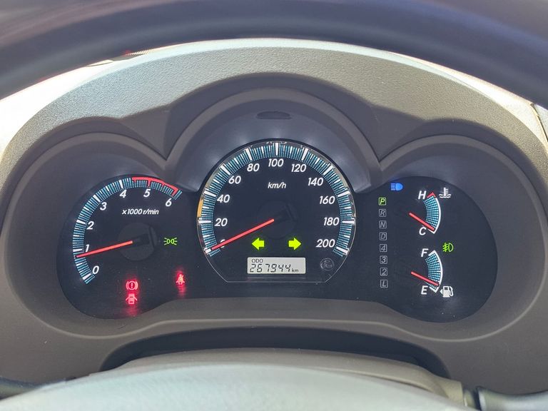 Toyota Hilux SW4 SRV D4-D 4x4 3.0 TDI Dies. Aut