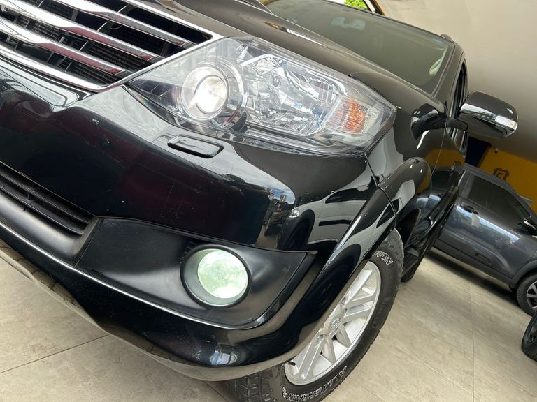 Toyota Hilux SW4 SRV D4-D 4x4 3.0 TDI Dies. Aut