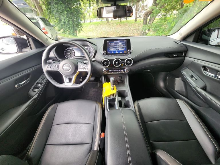 Nissan Sentra Advance 2.0 16V Aut.