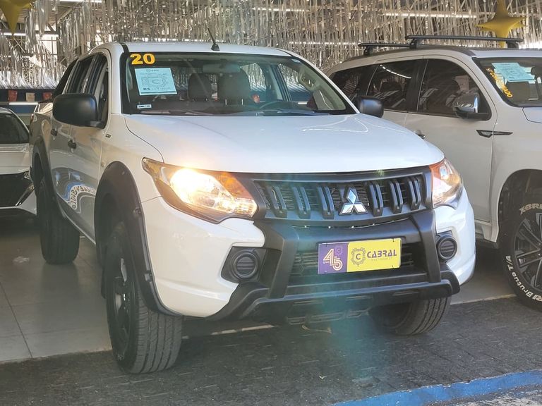 Mitsubishi L200 Triton Sport GLX 2.4 CD Diesel Mec.