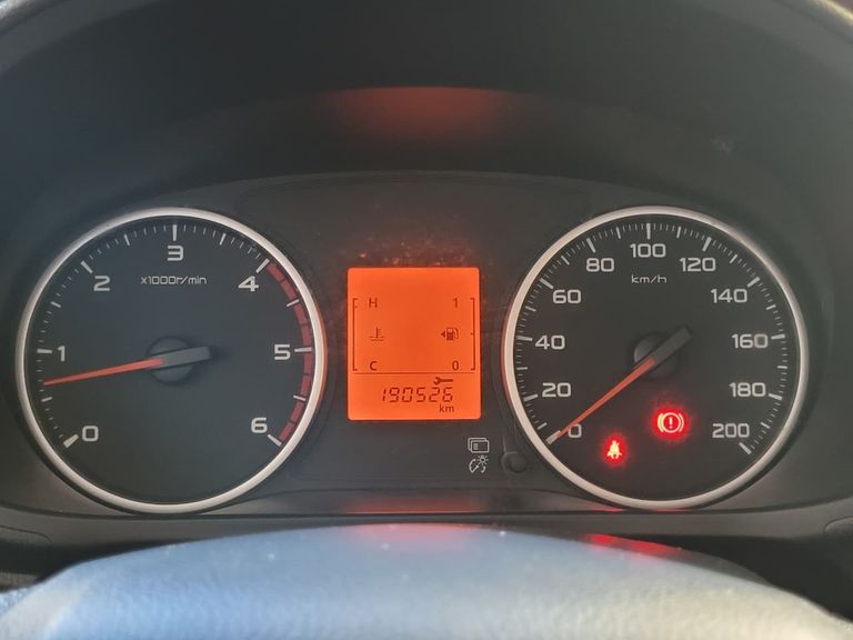 Mitsubishi L200 Triton Sport GLX 2.4 CD Diesel Mec.