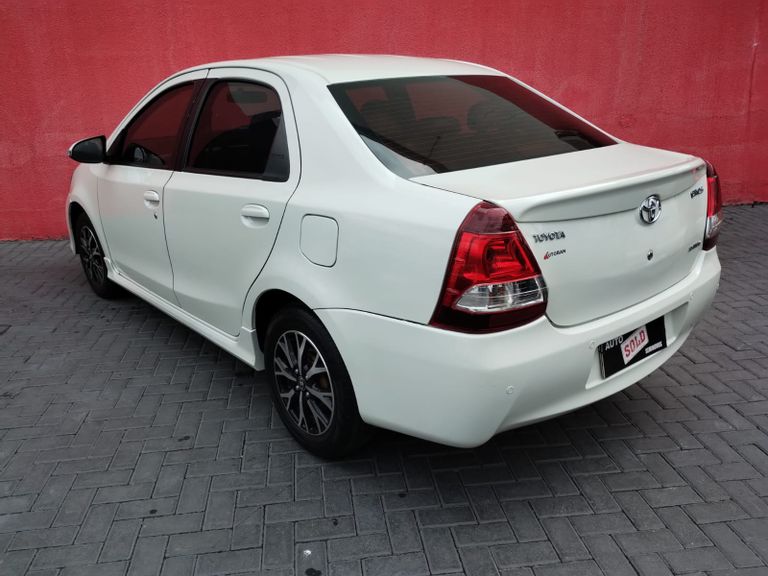 Toyota ETIOS PLATINUM Sed. 1.5 Flex 16V 4p Aut.