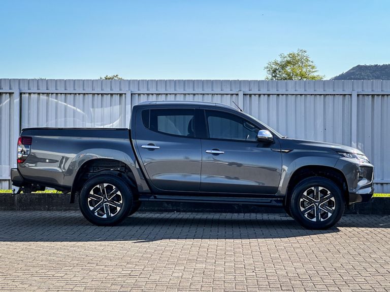 Mitsubishi L200 Triton Sport HPE 2.4 CD Diesel Aut.