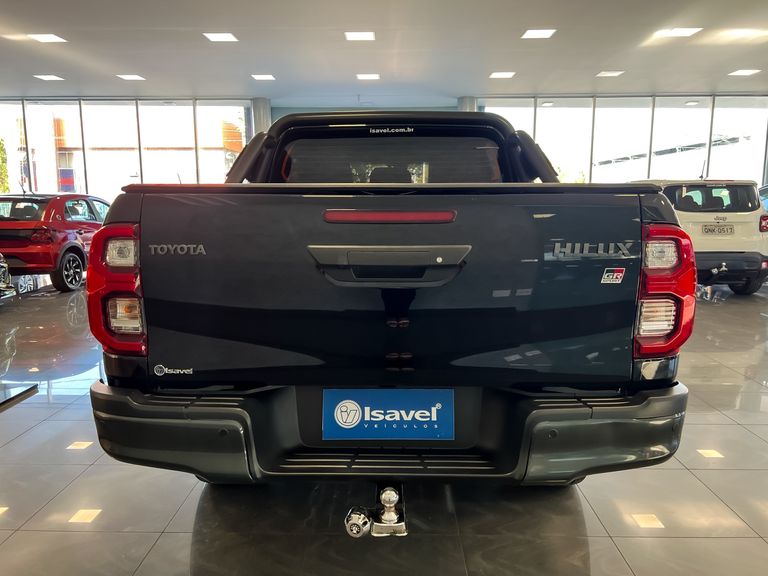 Toyota Hilux CD GR-S 4x4 2.8 TDI Dies. Aut.
