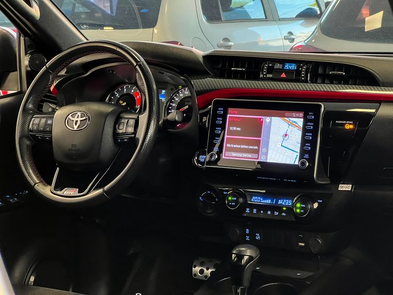 Toyota Hilux CD GR-S 4x4 2.8 TDI Dies. Aut.
