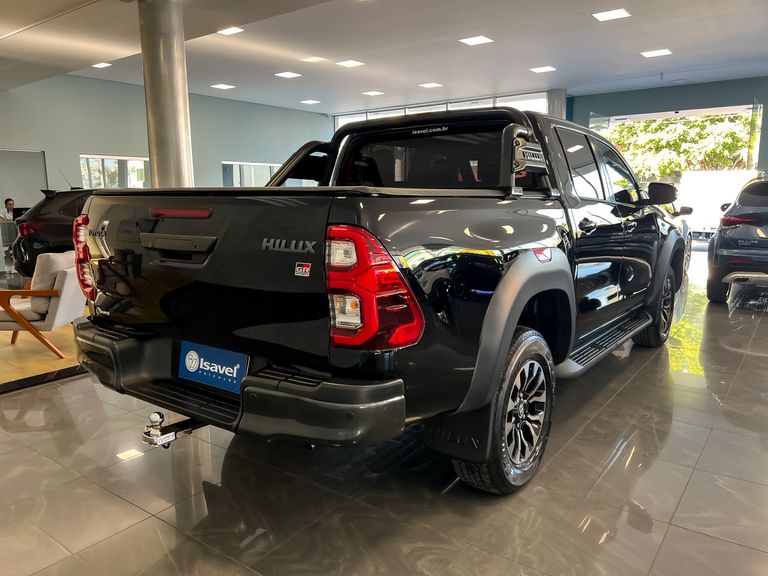Toyota Hilux CD GR-S 4x4 2.8 TDI Dies. Aut.