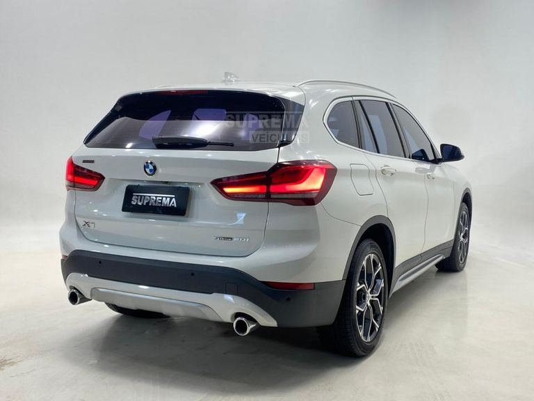 BMW X1 SDRIVE 20i X-Line 2.0 TB Active Flex