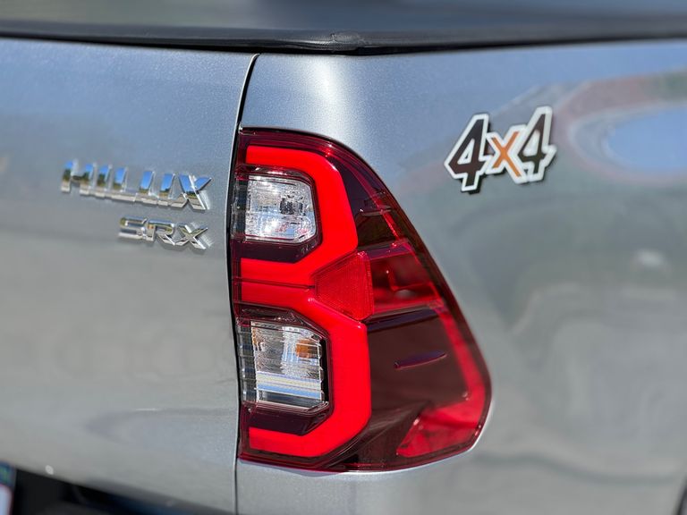 Toyota Hilux CD SRX 4x4 2.8 TDI 16V Diesel Aut.