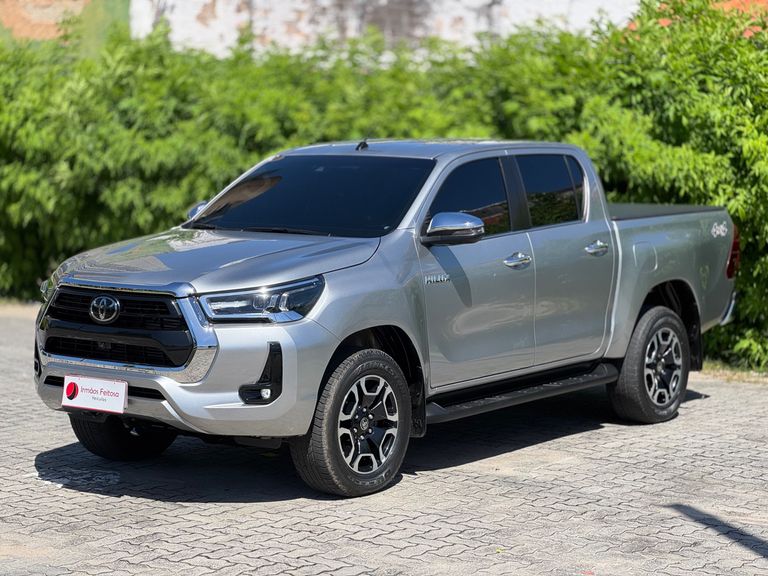 Toyota Hilux CD SRX 4x4 2.8 TDI 16V Diesel Aut.