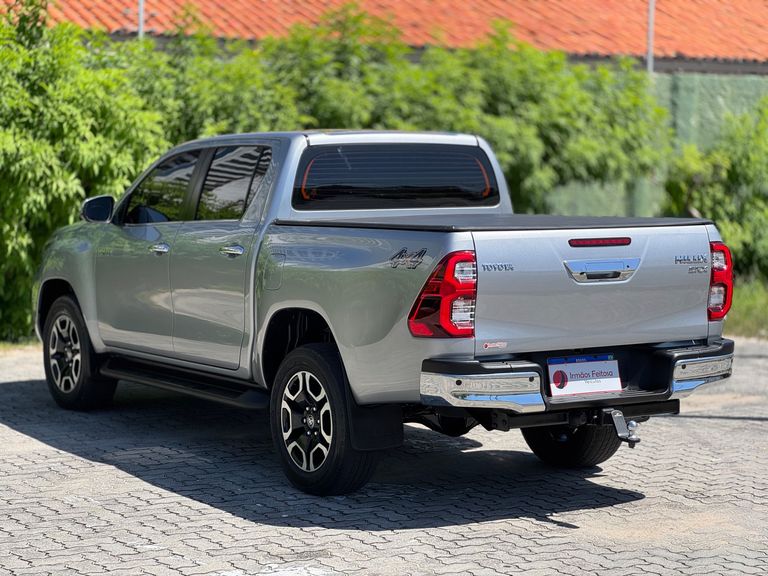 Toyota Hilux CD SRX 4x4 2.8 TDI 16V Diesel Aut.