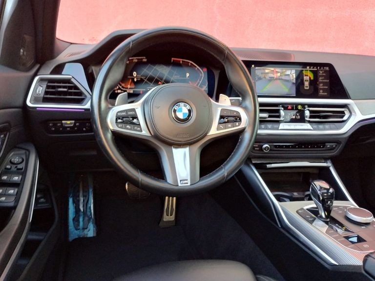 BMW 320I M SPORT