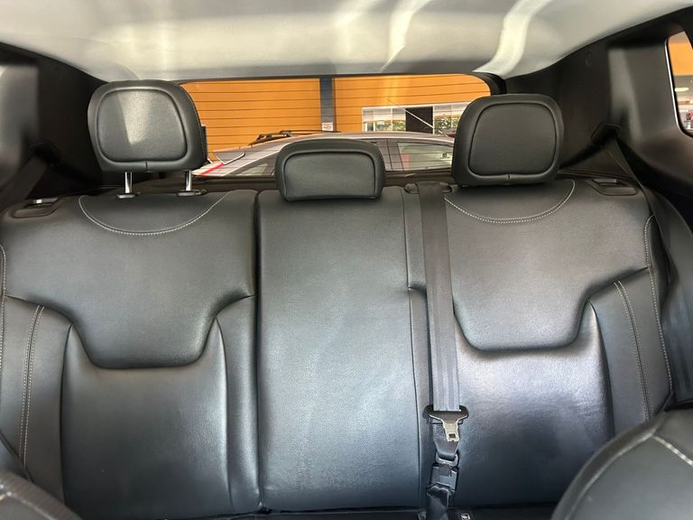 Jeep Renegade Long. T270 1.3 TB 4x2 Flex Aut.